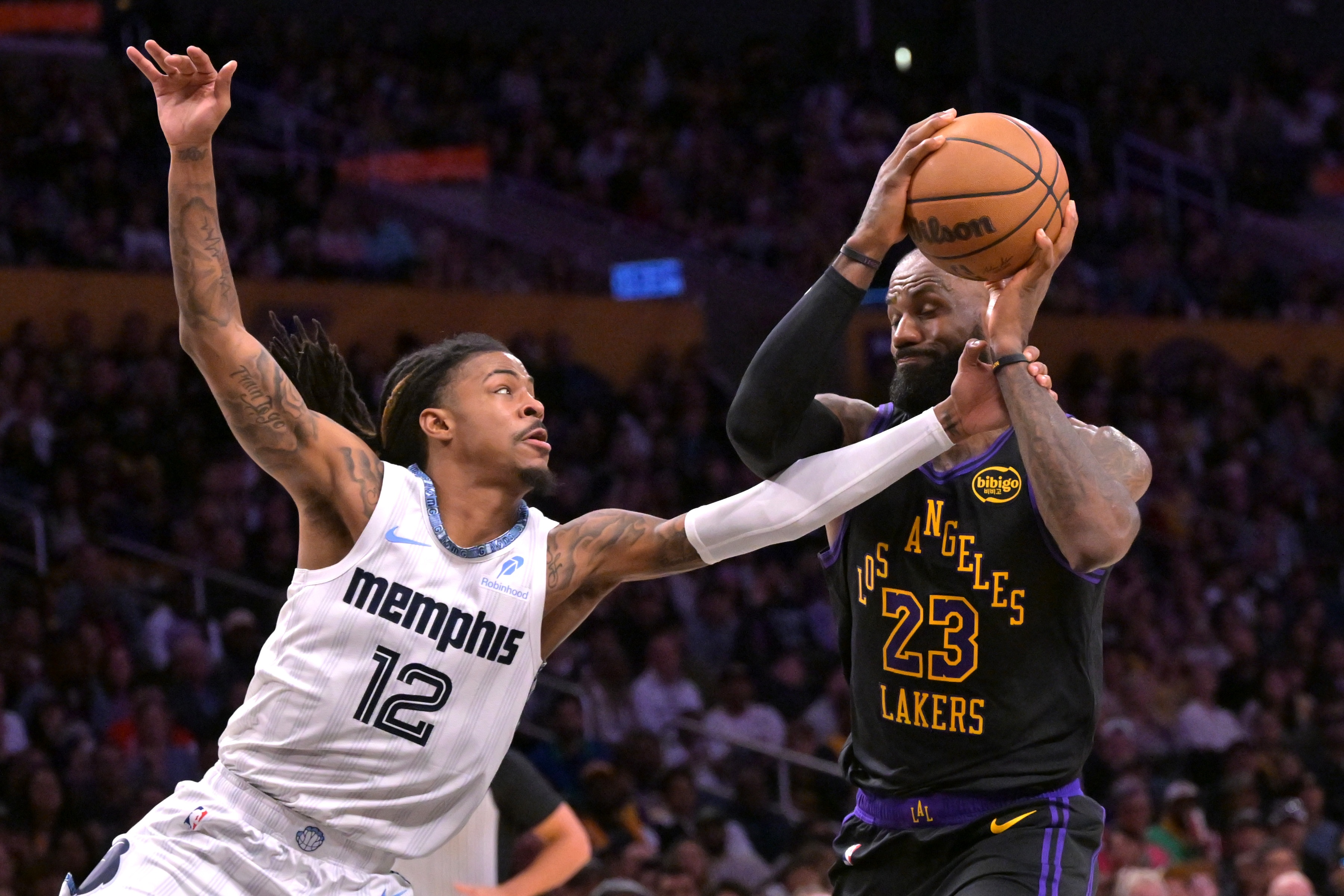 关键时刻11胜0负！老牌天神41岁18中12 关键时刻有东有詹降维打击